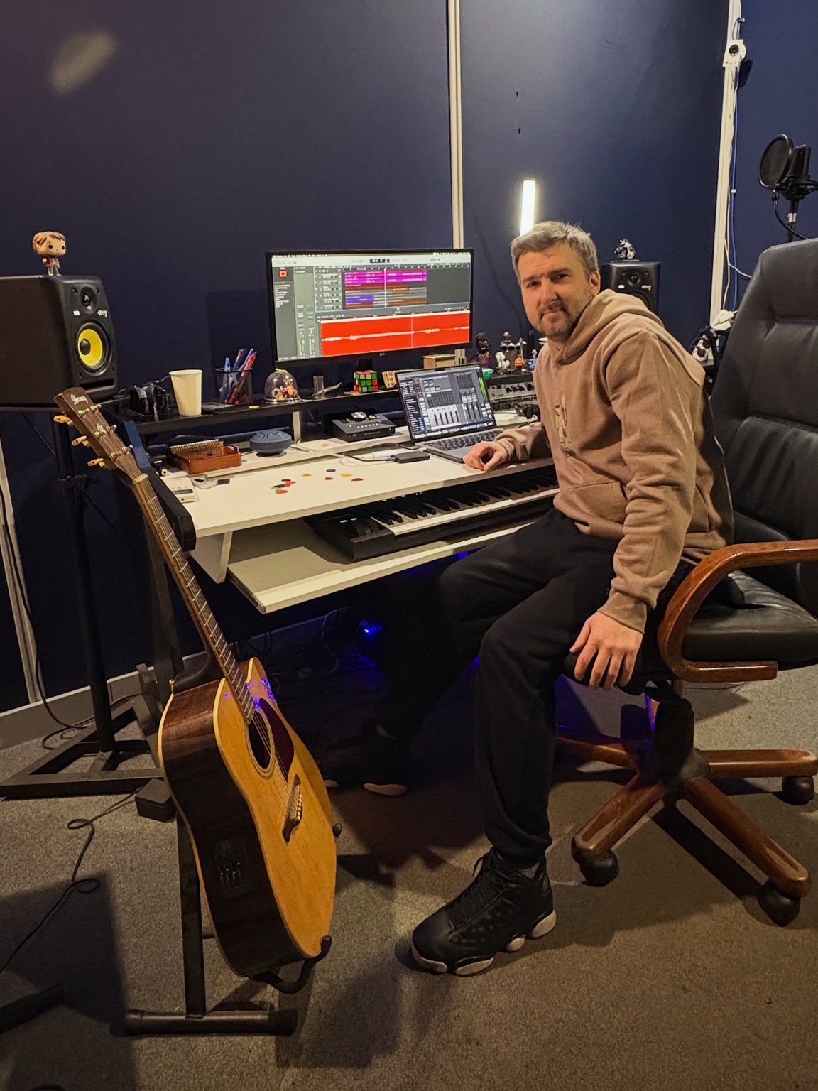 Kostya Leontovich in his recording studio